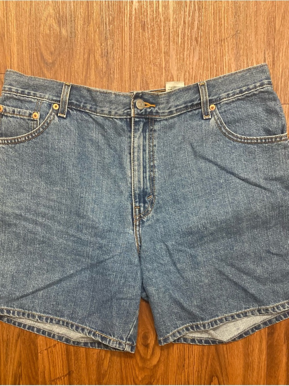 Levi's 550 Medium Blue Denim Shorts